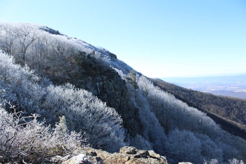 Best Hiking Shenandoah National Park Stony Man Mountain in winter | Photo: L. Merredith | RV Today